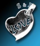 Přívěsek - love v srdci